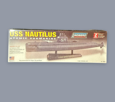 USS Nautilus Atomic Submarine Lindberg 70884 1/300 Model Kit