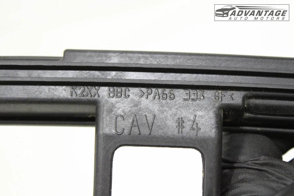 GMC YUKON 2015-2020 puerta trasera derecha ventana cristal guía delantera canal OEM Foto 4 de 4