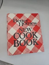 Vintage Classic 1981 Better Homes and Gardens New Cook Book 5 Ring Binder