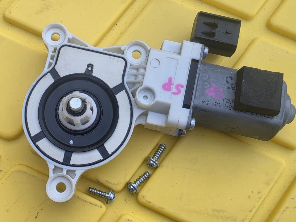 09-18 DODGE RAM 1500 PUERTA DEL PASAJERO DELANTERO VENTANA ELÉCTRICA MOTOR REGULADOR OEM PROBADO Foto 2 de 4