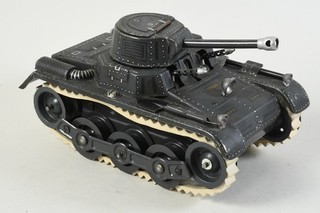 O55H20 Vintage Gama Militär Blechspielzeug Panzer mit Gummi Kette