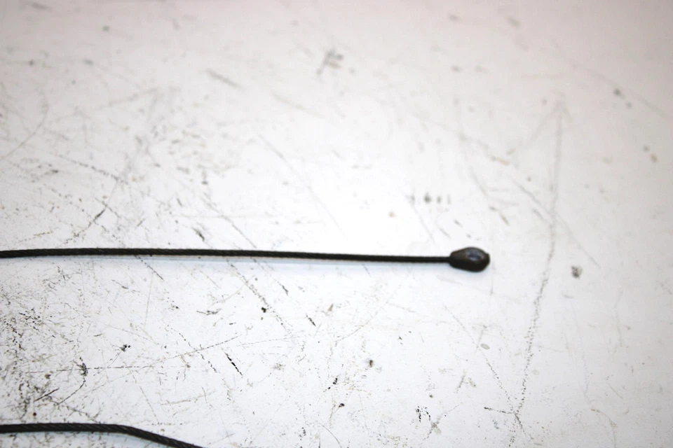 02 Polaris Xc Sp 500 OEM Cable de retención de campana (par) 7080521 Q2859 Foto 2 de 4