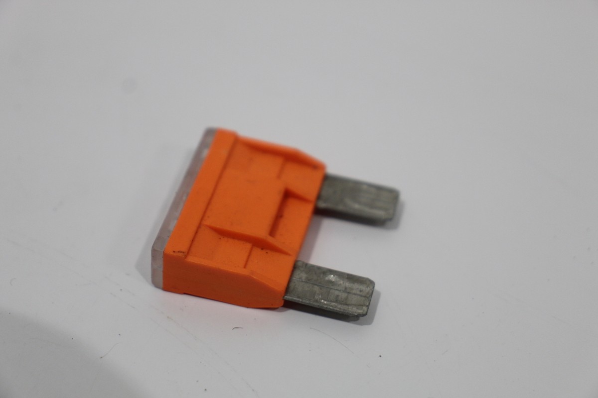 VW Golf 5G Mk7 Car 40 Amp Maxi Blade Fuse N10251901 | eBay