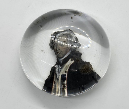 Vintage General Lafayette Glass Paperweight French Military Officer - Picture 2 of 5