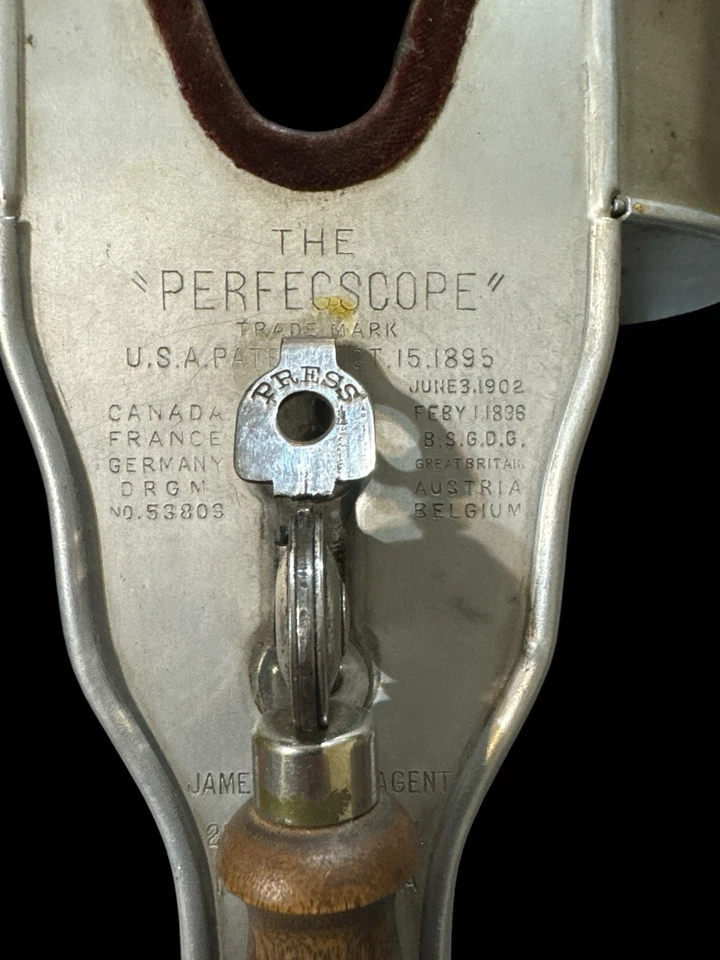 Visualizador de cartões antigo estéreo "The Perfecscope" com cartões - Imagem 4 de 4