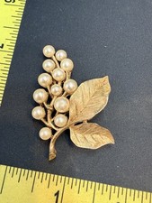 Trifari Vintage Grape Bunch Brooch Pin Faux Pearl Cluster Gold Tone Signed