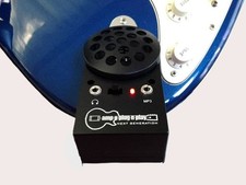 AMP-U-PLUG-N-PLAY MINI GUITAR AMPLIFIER