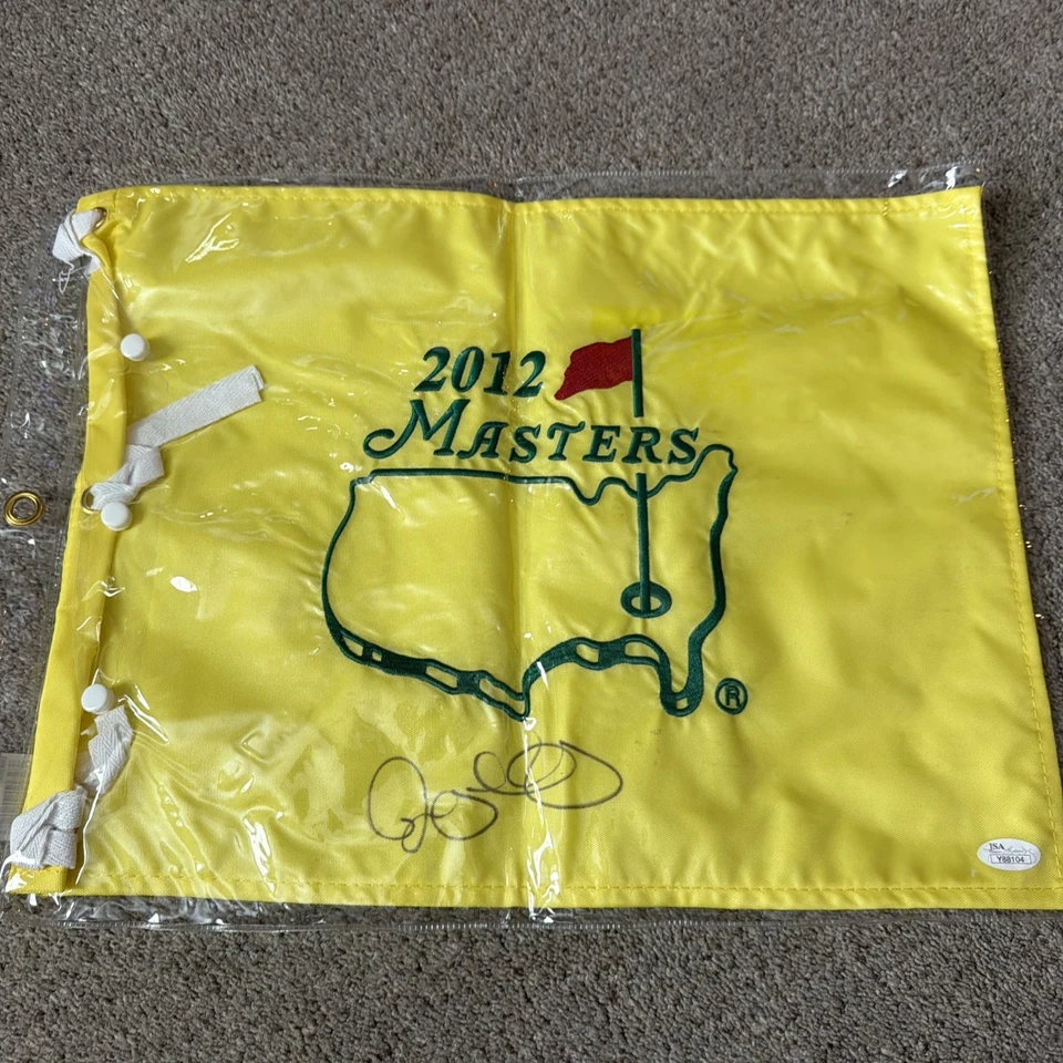 Autógrafo firmado por RORY MCILROY Augusta Masters Golf Flag Champ certificado PSA. Foto 3 de 3