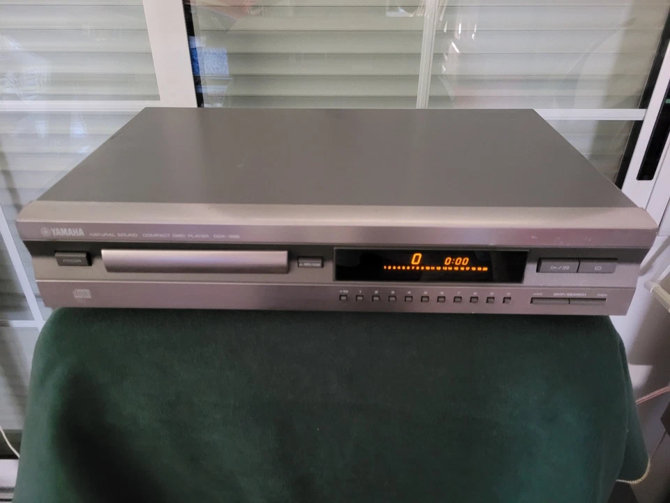 REPRODUCTOR DE CD YAMAHA CDX396 - Imagen 2 de 4