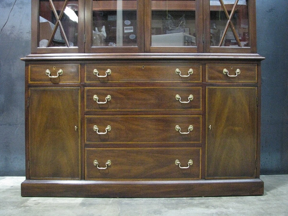 Henkel-Harris Virginia Galerías Caoba Sólida Federal China/Vitrina Foto 2 de 4