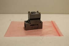 Bosch 0821003028 Valve