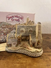 David Winter Cottage Collection 1986 - Devoncombe- W/ Box And COA