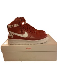 nike supreme rojas