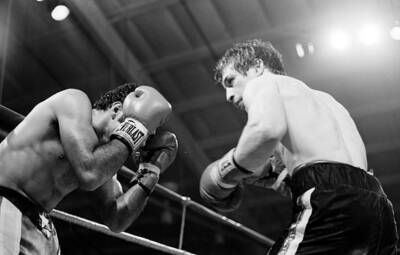 Ray Mancini Looks To Throws A Punch V Jorge Morales Old Boxing Photo 3