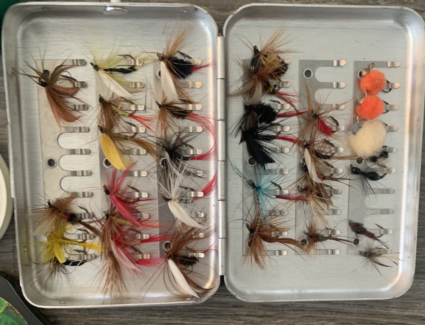 Columbia Fly Fishing Vest Mesh Front & Back Performance Fishing Gear