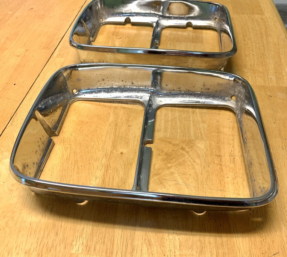 Chrysler Cordoba 1977 1978 cromo faros embellecedores izquierda y derecha Mopar OEM Foto 4 de 4