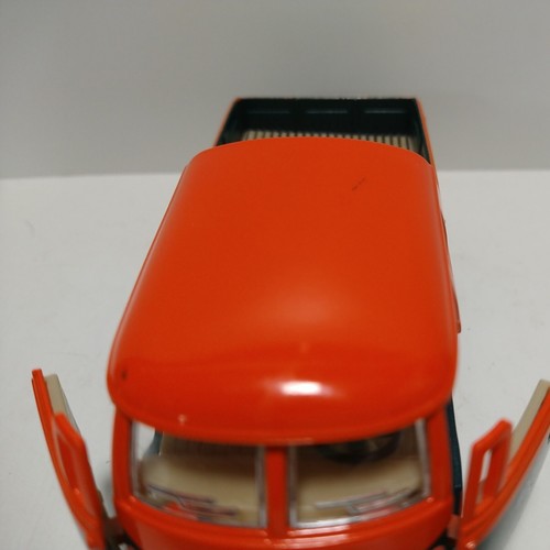 1963 Volkswagen Bus Double Cab Pickup (Delivery)5396D 1:34 Scale - Picture 9 of 9