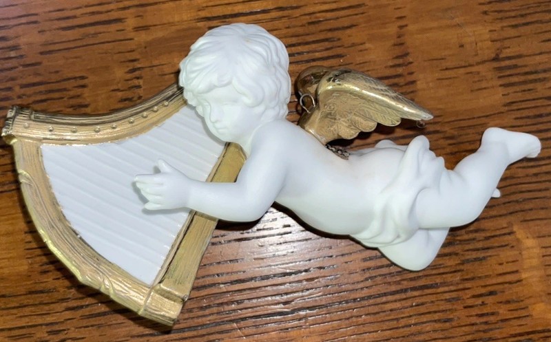 Heralding Angel Christmas Ornament Danbury Mint Cherub Figurine Golden Harp