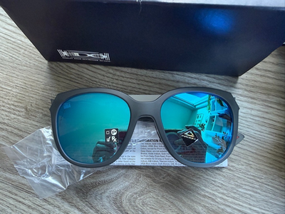 Brand New Team USA Olympics Oakley Sunglasses - Real US 
