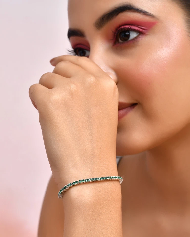 Pulsera Tenis Esmeralda en Plata de Ley 925 Unisex Simulada Joyería Esmeralda Foto 4 de 4