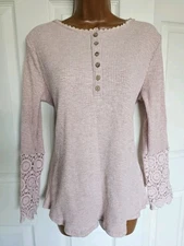 Anthropologie Doe & Rae Ribbed Crochet Sleeves Lace Henley Pink Top. Size L