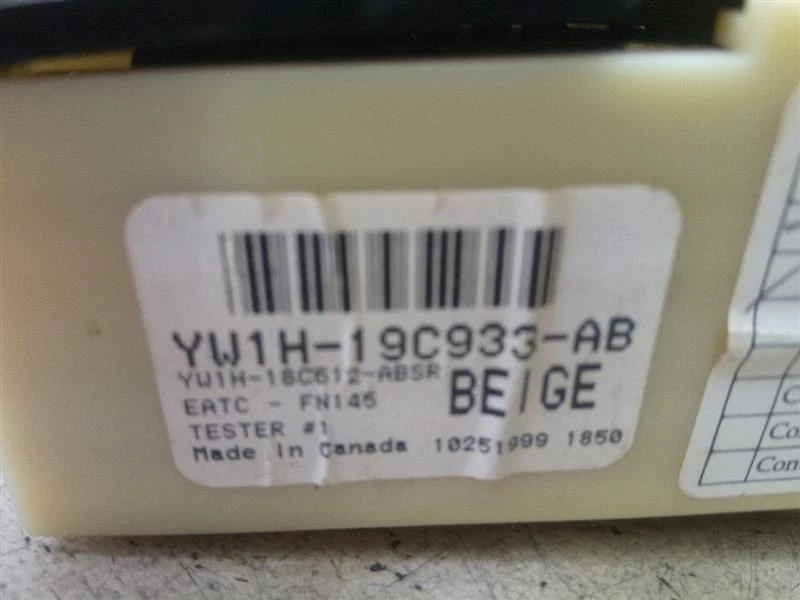 Auto Temperature Climate Control YW1H18C612AB Fits 00 LINCOLN TOWN CAR PC02 - Image 4 of 4