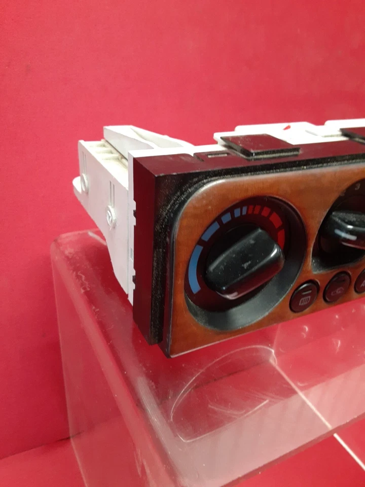 Unidad de control de clima HVAC Subaru Legacy/Outback 2000-2004 con CA 72311AE06C Foto 2 de 4