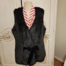 Worth NY Womens Blaxk Faux Fur Vest Size L NWOT