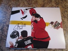 CARTER HART SIGNED 8X10 MATTE PHOTO PHILADELPHIA FLYERS EVERETT SILVERTIPS (E)