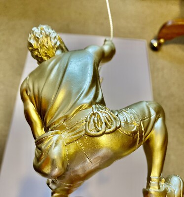 Sculpture Rock Climbing Man Gold Tone Retro WSIMEI Beautiful Bright Gold Tone