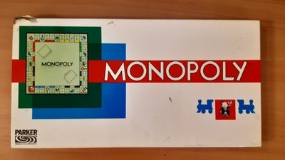 MONOPOLY 80 er Ein Brettspiel von  Parker 6011009 + 8 extra Hotels + 20 Häuser