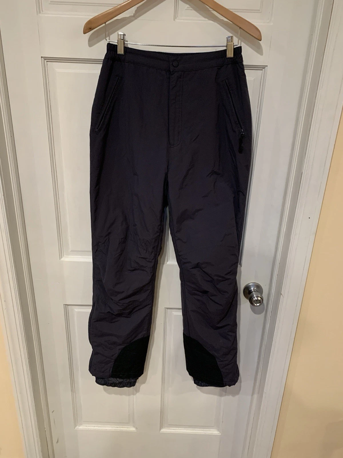 L.L.Bean Women’s Thermore Insulated Navy Blue Ski Snow Pants Small Reg
Opens in a new window or tab