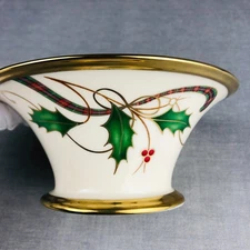 Lenox Holiday Nouveau Bon Bon Candy Dish Bowl Holly Berry Ribbon 24K Gold 6"