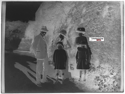 Famille, campagne, Plaque verre photo ancienne, négatif noir & blanc 9x12 cm - Photo 2 sur 2