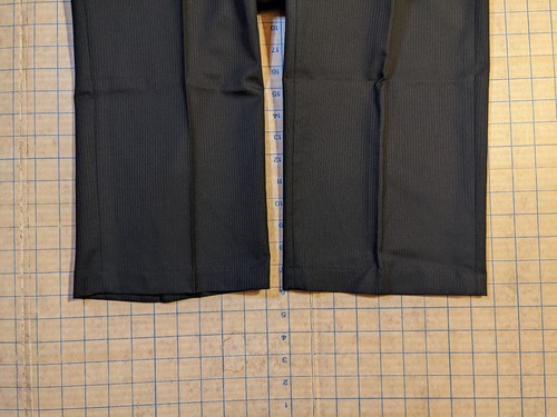 Haggar Black Pinstripe Pants Mens Size 36x30 NWT $100 Closet161 - Picture 3 of 4