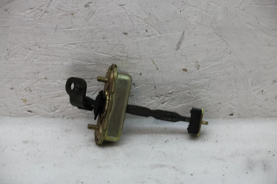 1998 99 00 01 02 2003 Mitsubishi Diamante R/Front Door Hinge Stopper #E-136K - Image 3 of 4