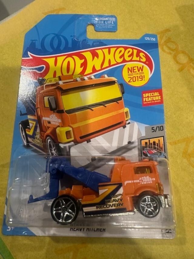 2019 Hot Wheels HW Metro Heavy Hitcher #129 Orange/Blue