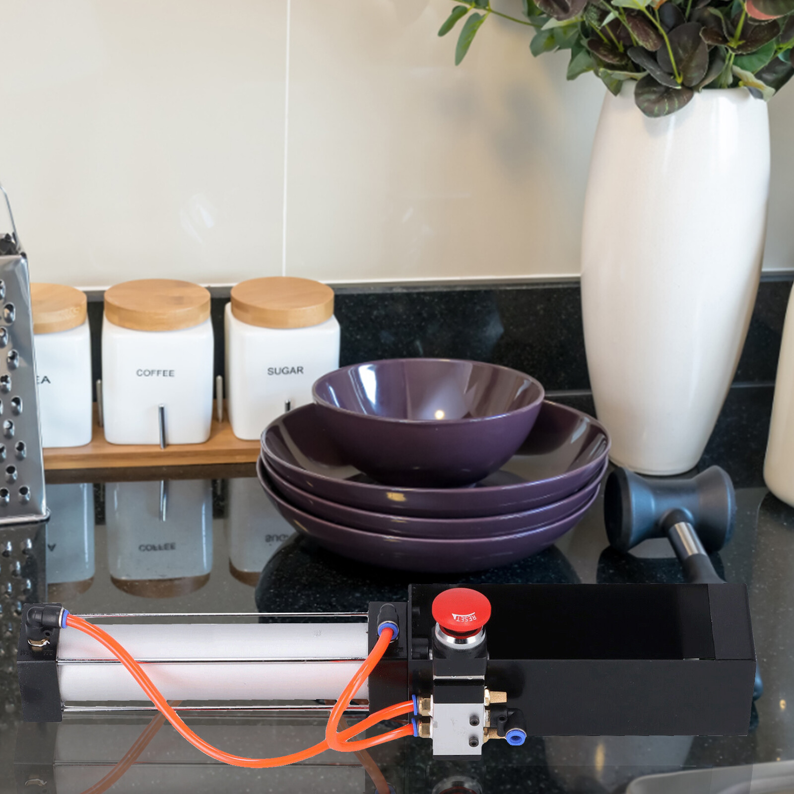 Pneumatic Can Crusher Cylinder Push Valve Can Crushers Eco Friendly