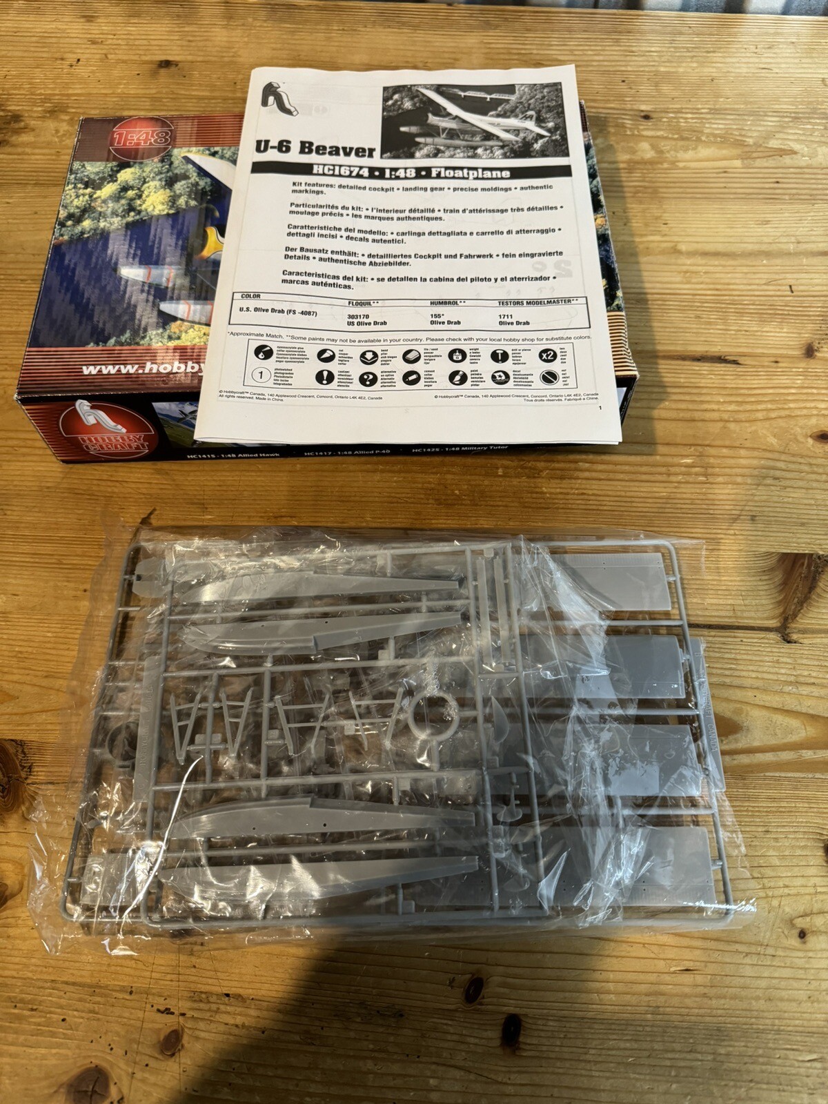 Hobby Craft HC1674 148 Scale Beaver Float Plane Harbour Air Canadian