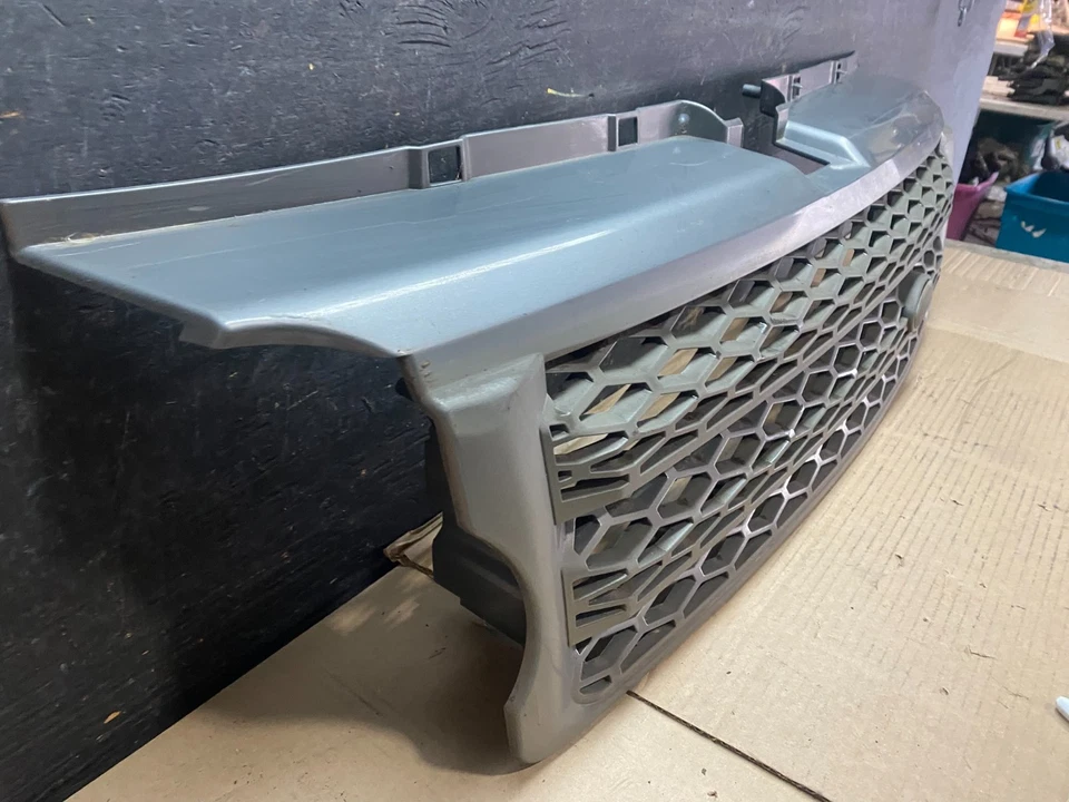 Parrilla deportiva Land Rover Range Rover 2006 a 2009 V2869 DG Foto 3 de 4