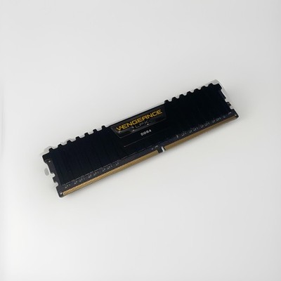 Vengeance LPX 8GB DDR4 SDRAM CMK16GX4M2B3200C16 PC4-25600