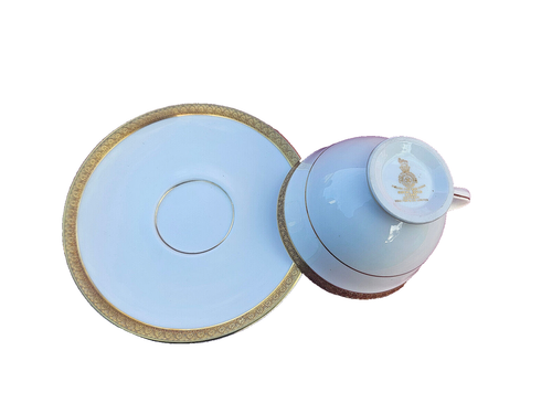 Royal Doulton ROYAL GOLD. Teacup and Saucer. - Picture 3 of 5