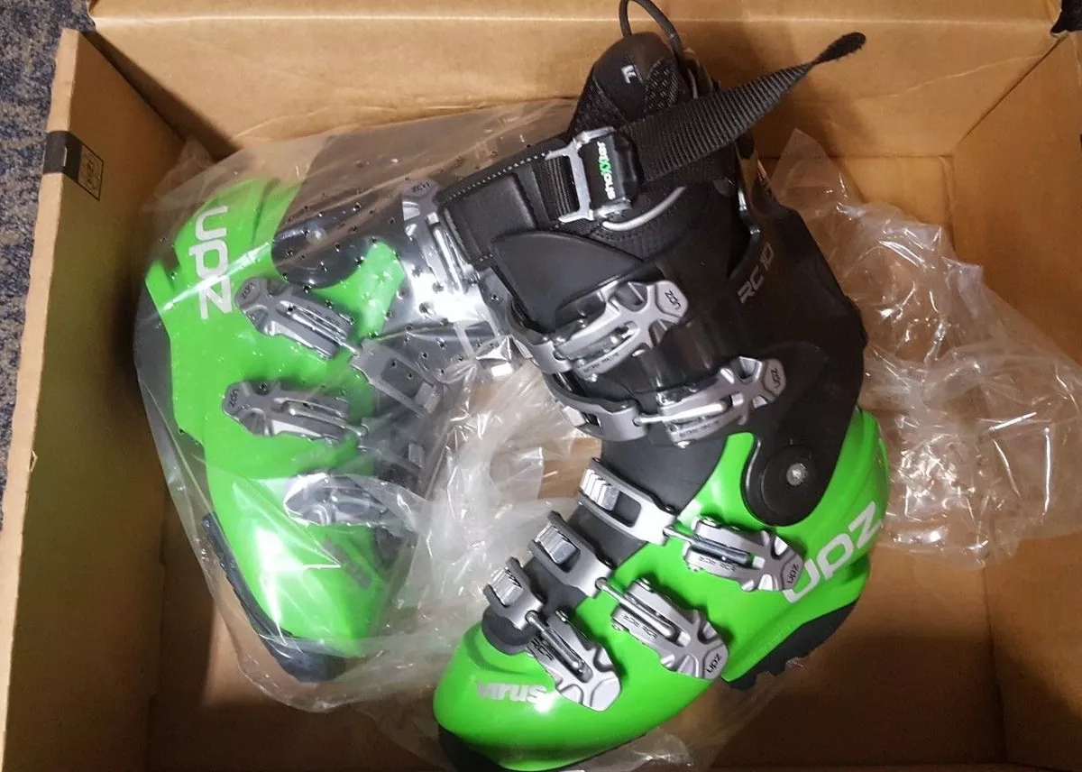 NEW UPZ VIRUS RC10 ALPINE SNOWBOARD HARD BOOT MONDO SZ 22.5