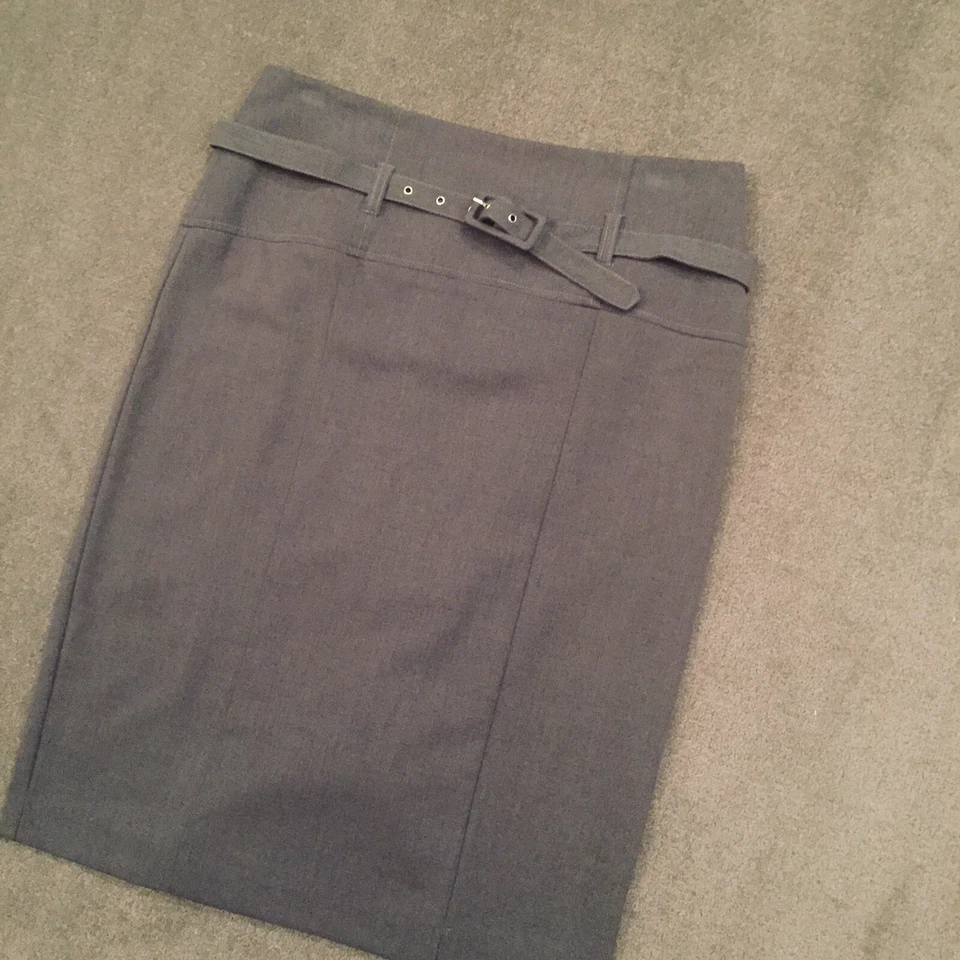 Falda Star City Talla 7 Gris Hasta la Rodilla Sin Forro Cinturón Lápiz Foto 2 de 4