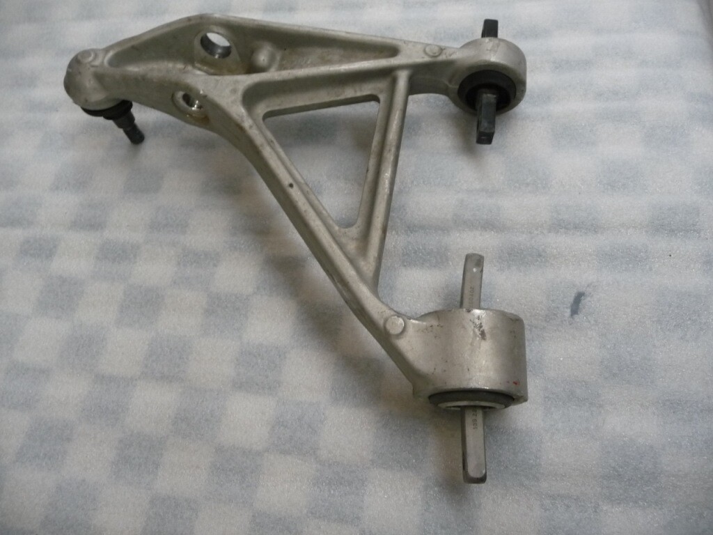 Ferrari California Right Front Lower Control Arm Ball Tie Rod 242496, 221934 OEM