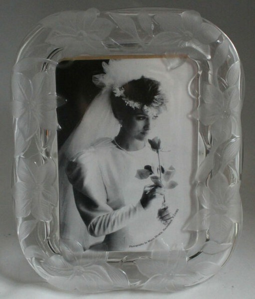 Crystal Clear Signatures Carlyle Rectangular Picture Frame for 5 X 7” Photo Size for sale online