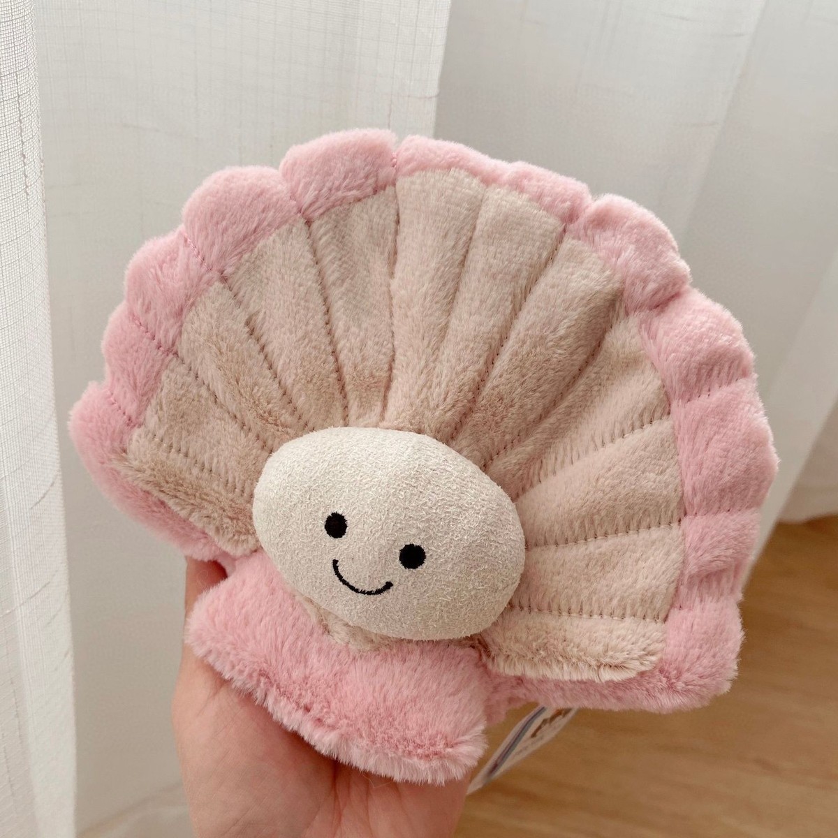 Jellycat CLEMMIE CLAM Soft Plush Toy NWT-Christmas gifts | eBay