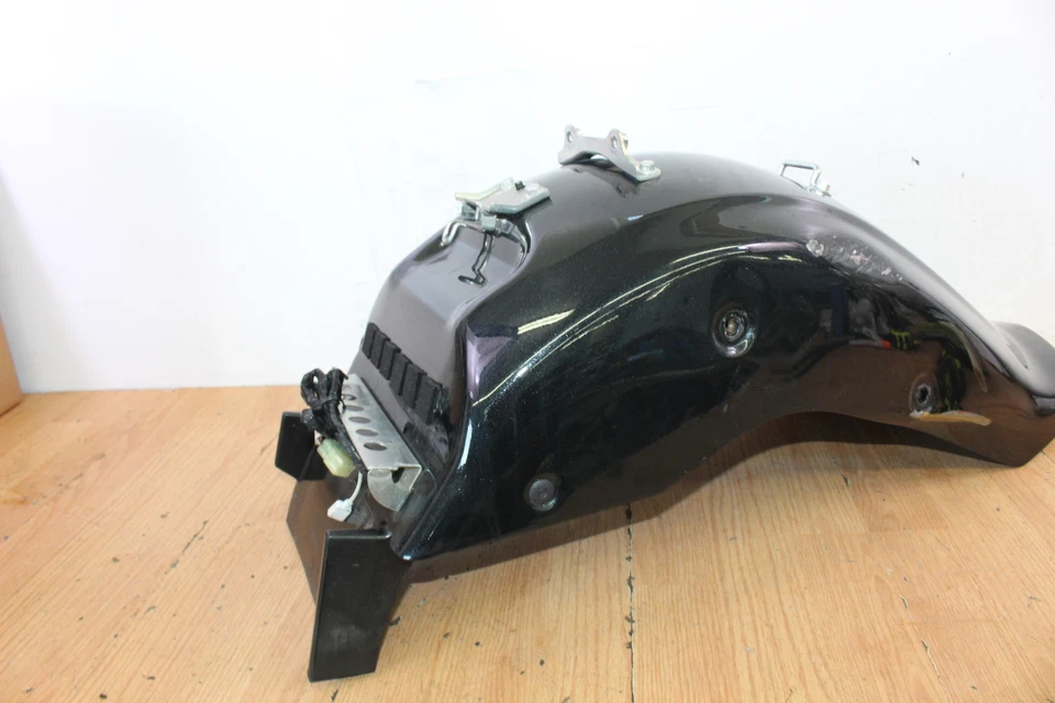 Guardabarros trasero Yamaha Raider 1900 2009 Foto 2 de 4