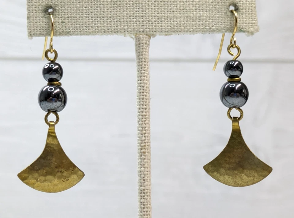 Gold Tone Hammered Brass Fan Drop Hematite Beaded Pierced Earrings 2" Boho - Image 3 of 4