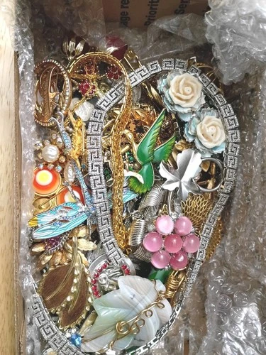 Vintage Costume Jewelry Lot Wear Resell Pin Brooch Trifari Coventry 1 LB +